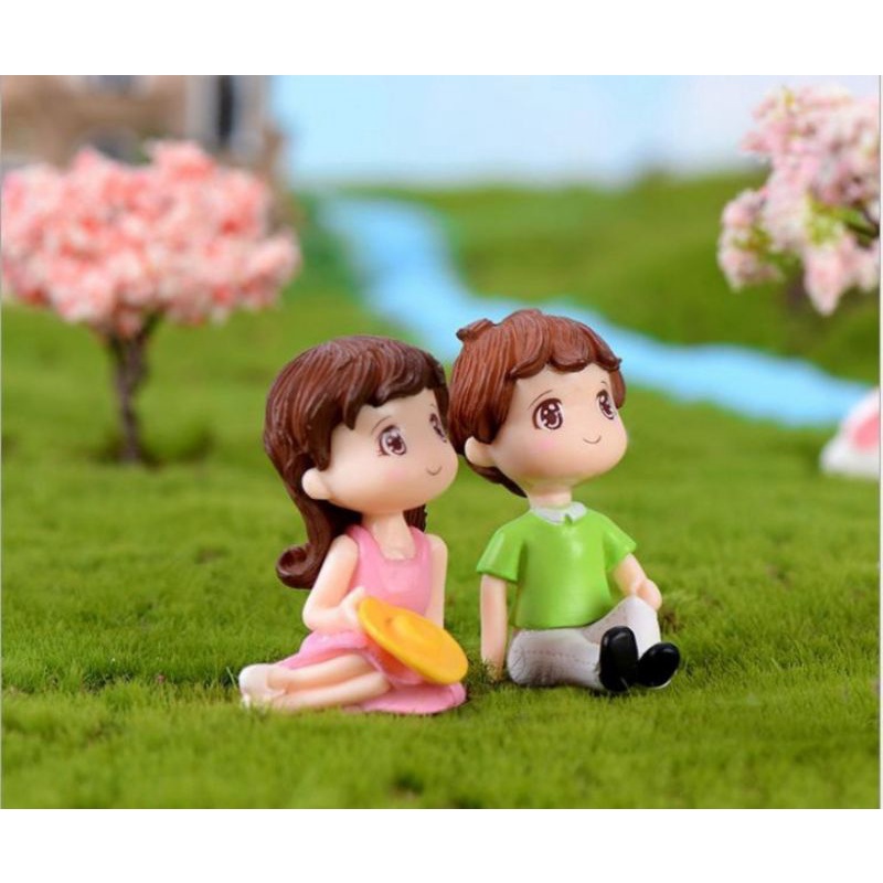Mô hình terrarium cặp đôi nam nữ trang trí tiểu cảnh mini.