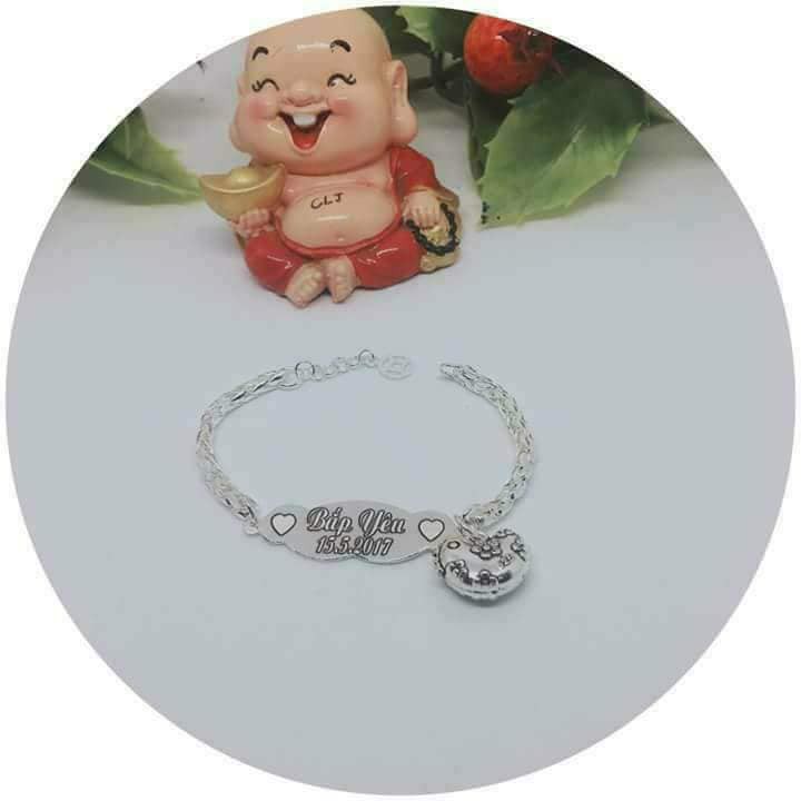 lắc chân in tên cho bé yêu | BigBuy360 - bigbuy360.vn