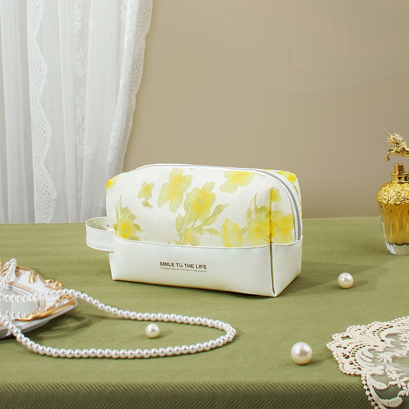 Túi Đựng Mỹ Phẩm Du Lịch Cầm Tay Họa Tiết Hoa Ẩn Mới