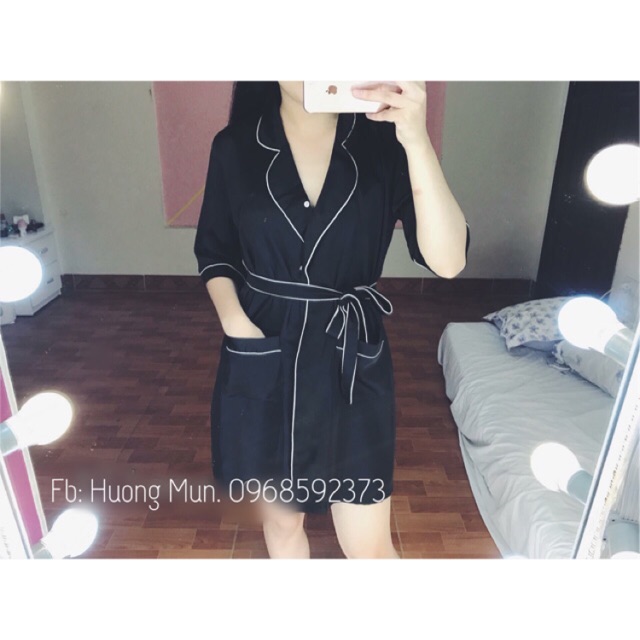 Váy ngủ lụa màu đen sz M