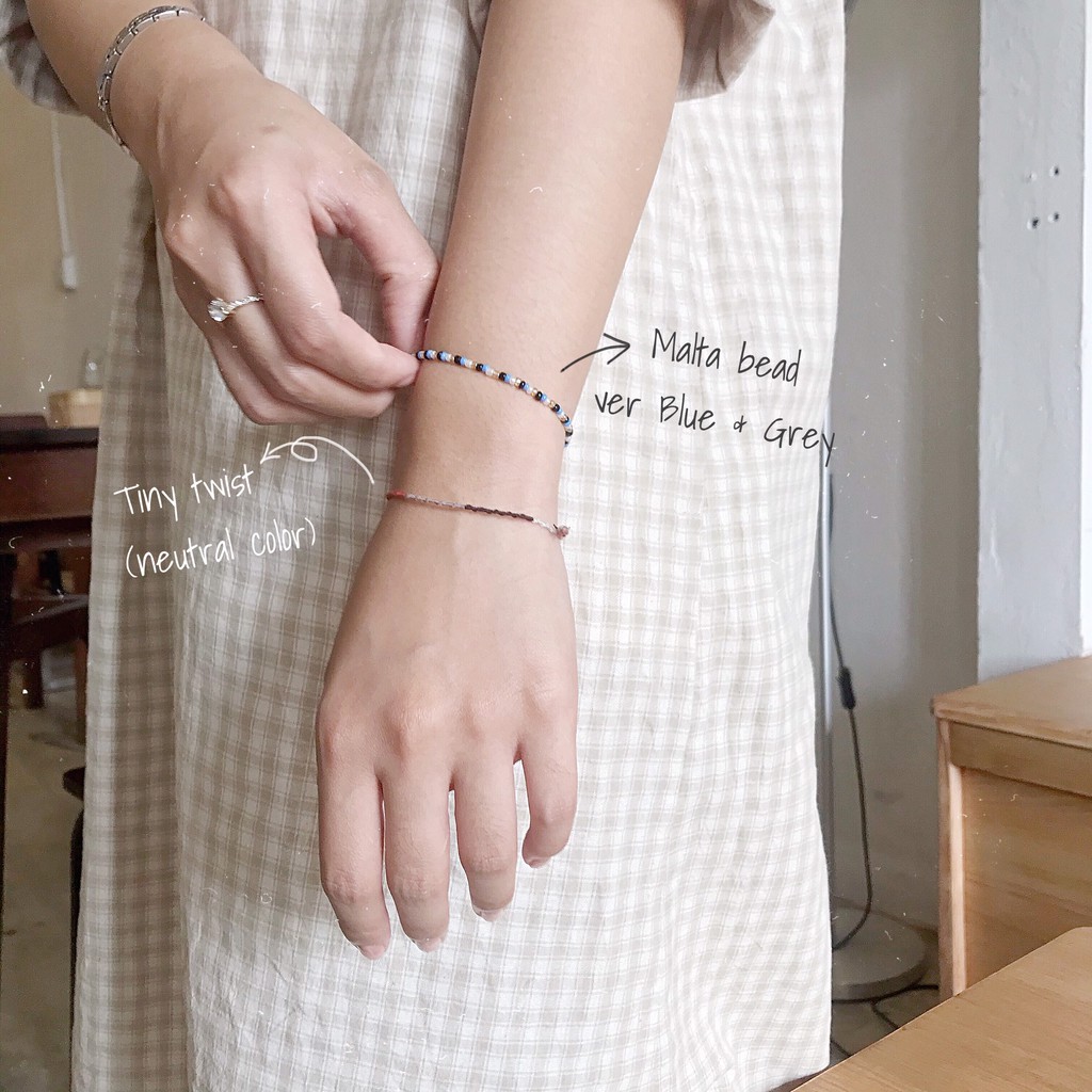 Vòng tay sợi mảnh  handmade Tiny Twist