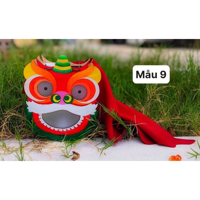 BÉ TÔ MÀU LÀM LỒNG ĐÈN TRUNG THU