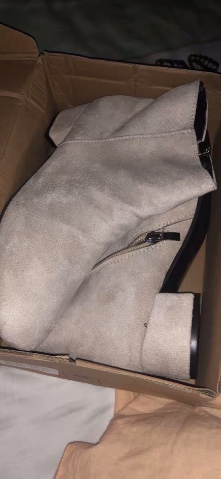 🔥 BOOTS Cao Cổ , Chât Da Lộn, Đế Vuông Cao 4cm , Kiểu Dáng Trẻ Trung ( Ảnh Thật ) | BigBuy360 - bigbuy360.vn