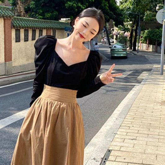 Áo Thun Tay Phồng Cổ Vuông + Chân Váy Lưng Cao Thời Trang Hàn Quốc Cho Nữ