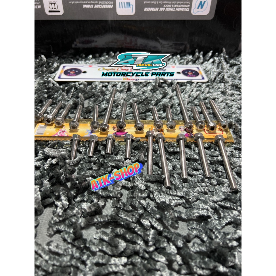 Full bộ ốc lốc máy Salaza inox 304 dành cho xe EXciter 150 mẫu mới nhất 2022 sáng bóng