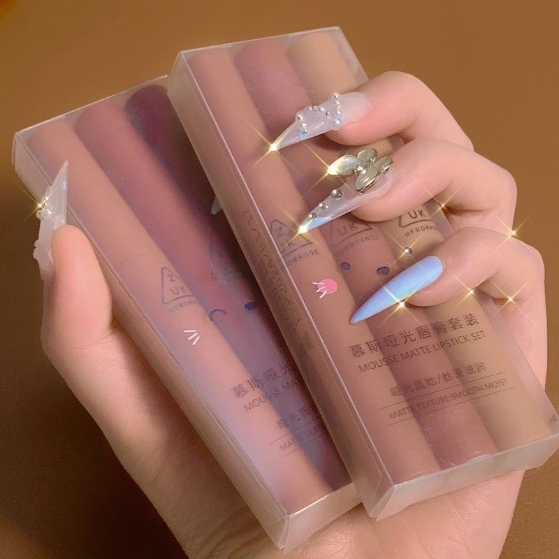 Set 3 Son Môi Lì Mịn Như Nhung Tự Nhiên Lâu Trôi Dưỡng Ẩm Kháng Nước Chống Mồ Hôi Và Không Phai Màu