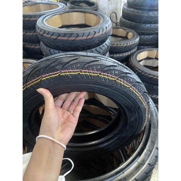 VỎ  XE TAY GA KHÔNG DÙNG RUỘT HIỆU TRC - XE ATILA, SPACY NHẬT