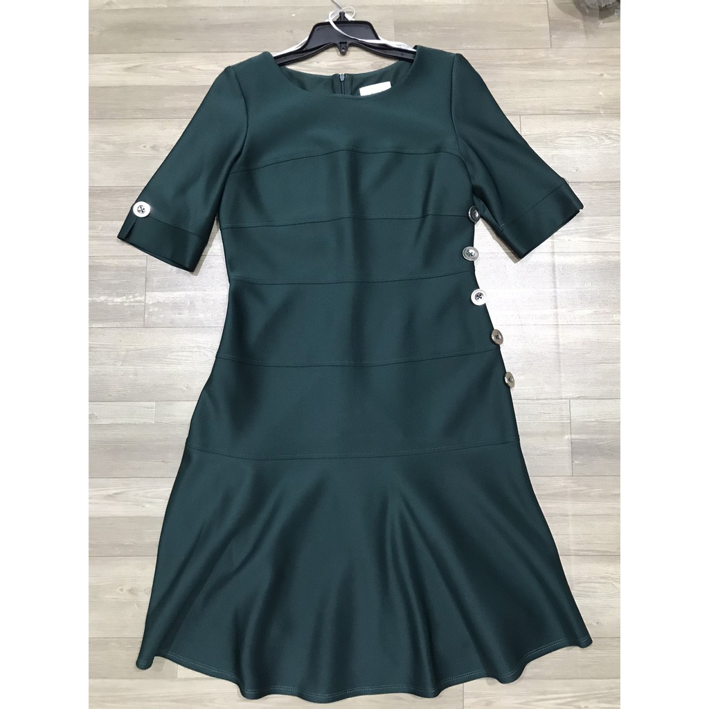 Đầm xanh rêu tay lỡ Signature vnxk