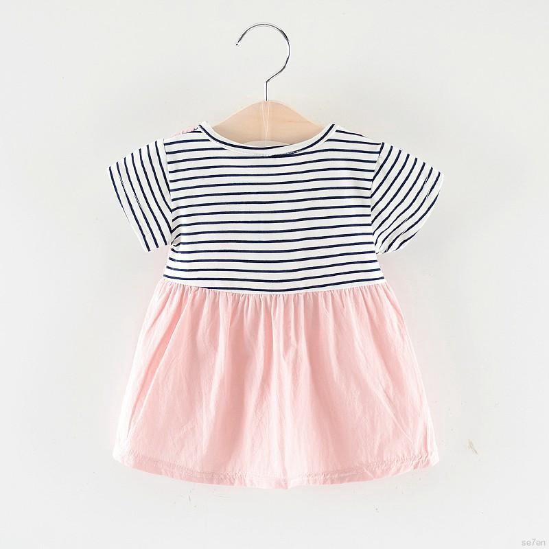 Set áo thun kẻ sọc phối chân váy yếm xinh xắn cho bé gái