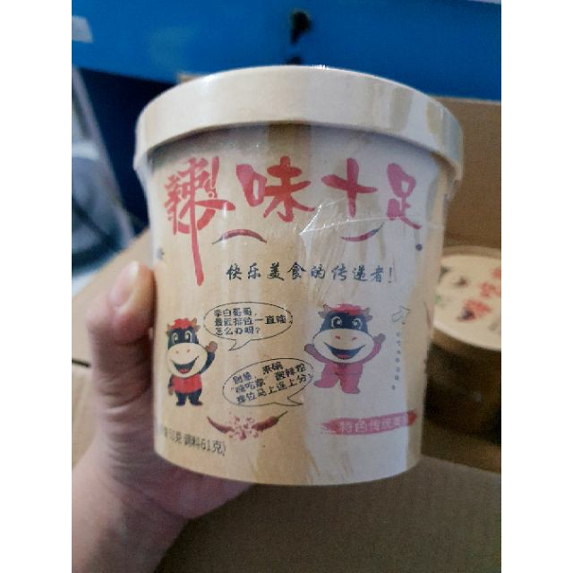 Một  thùng gồm 6 ly miến cay Trùng Khánh thần thánh 108g.ly | BigBuy360 - bigbuy360.vn