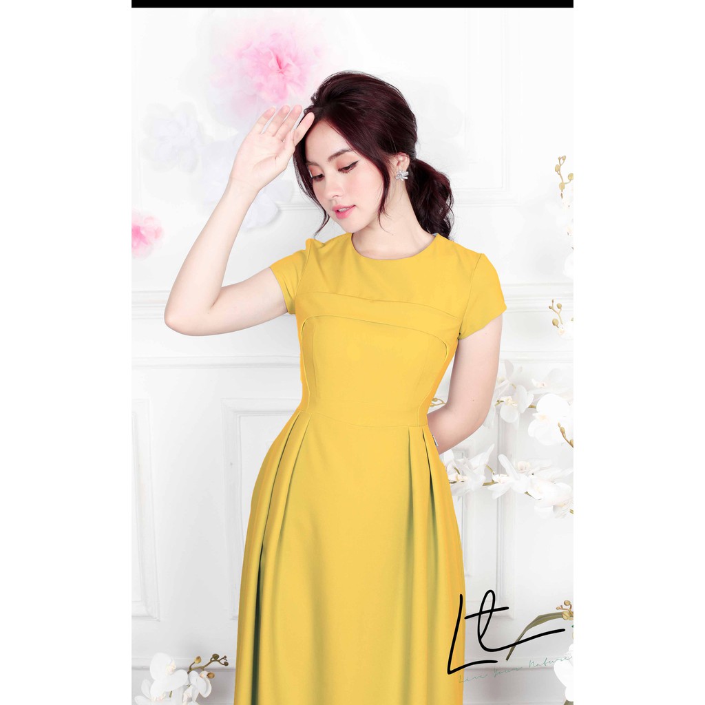 VÁY XÒE CÚP NGỰC XẾP LY CÂN XỨNG | BigBuy360 - bigbuy360.vn