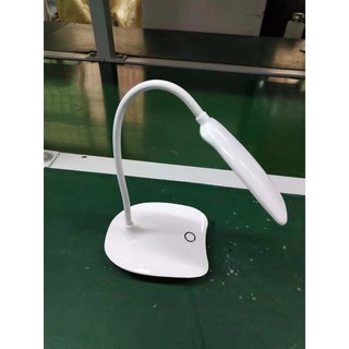 Đèn led học bài chống cận thị mắt