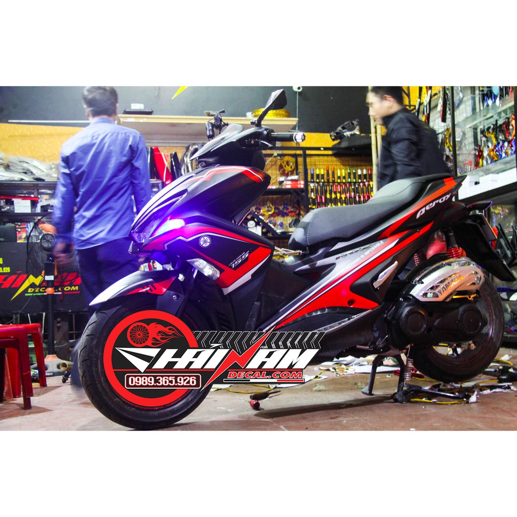 Tem trùm nhám nền đen chỉ đỏ cho NVX