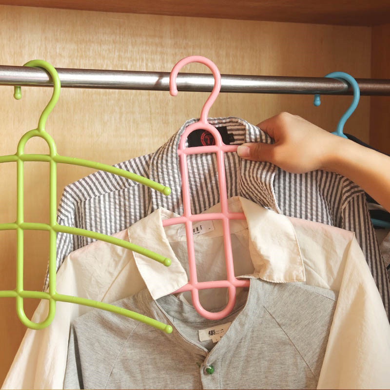 Móc treo áo 3 lớp chống trượt bằng nhựa tiện lợi