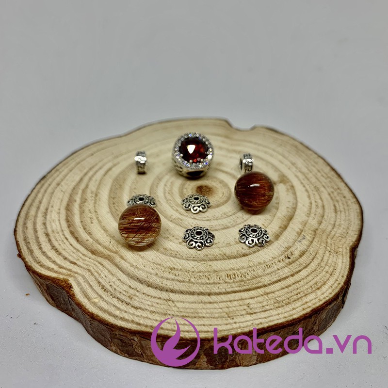 HÀNG CHUẨN Vòng trầm hương sánh chìm 6li 108 hạt mix charm bạc theo màu . ( 10 Set màu cho quý khách lựa chọn ).