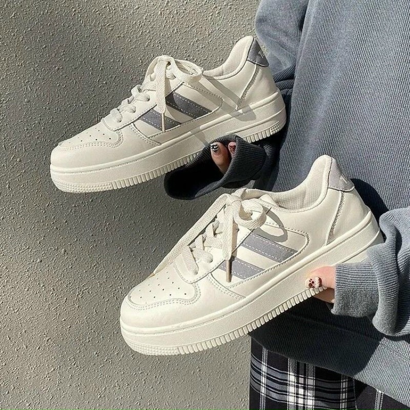 Giày sneaker thể thao sọc chéo hai màu xanh nâu