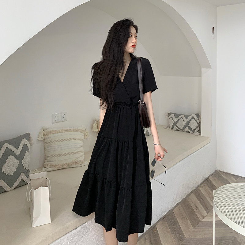 Váy midi dài tay ngắn chiết eo 2021, Đầm nữ dài màu đen cổ V dáng xòe 3 tầng sang chảnh thời trang hàn quốc du lịch | BigBuy360 - bigbuy360.vn