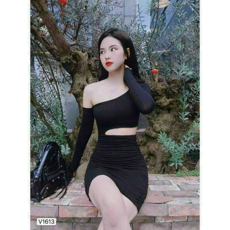 Đầm body tay dài khoét eo sành điệu