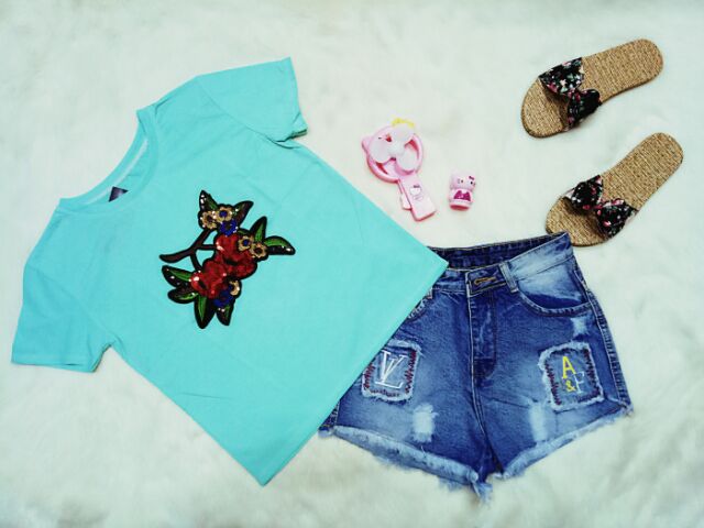 Áo thun croptop nữ thêu hình