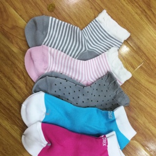 Combo sỉ 100 tất nữ giá 500k