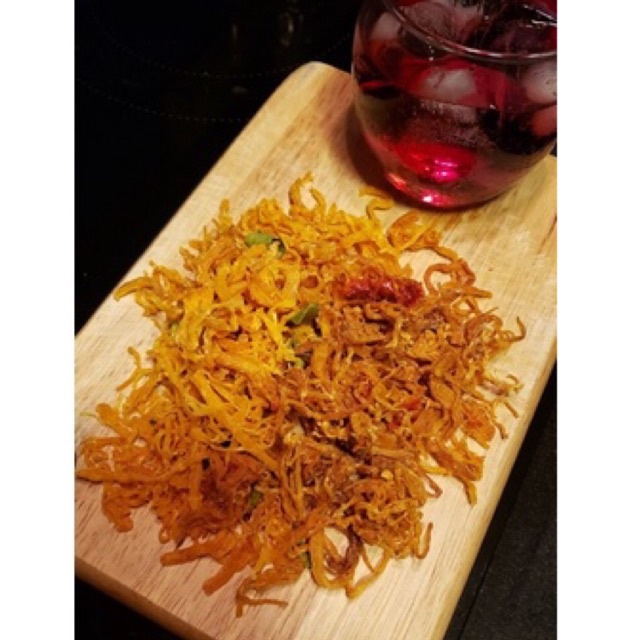 KHÔ GÀ LÁ CHANH NHÀ LÀM (0,5KG)