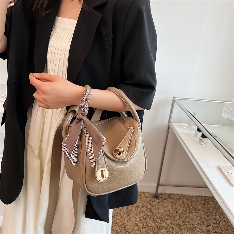 Túi Đeo Vai Bằng Lụa Màu Trơn Thời Trang Cho Nữ