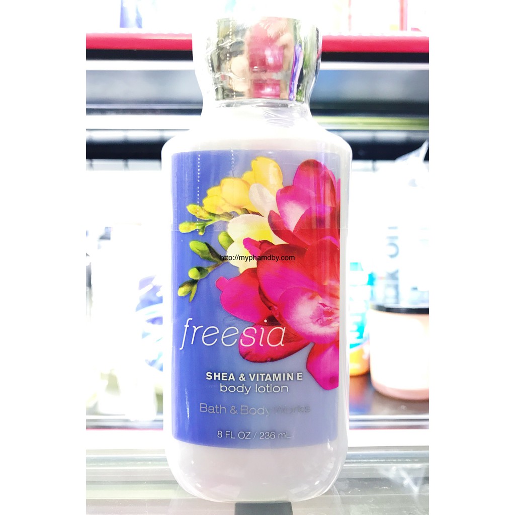 Sữa dưỡng thể Bath &amp; Body Works Freesia Body Lotion 236 ml - 8 fl oz