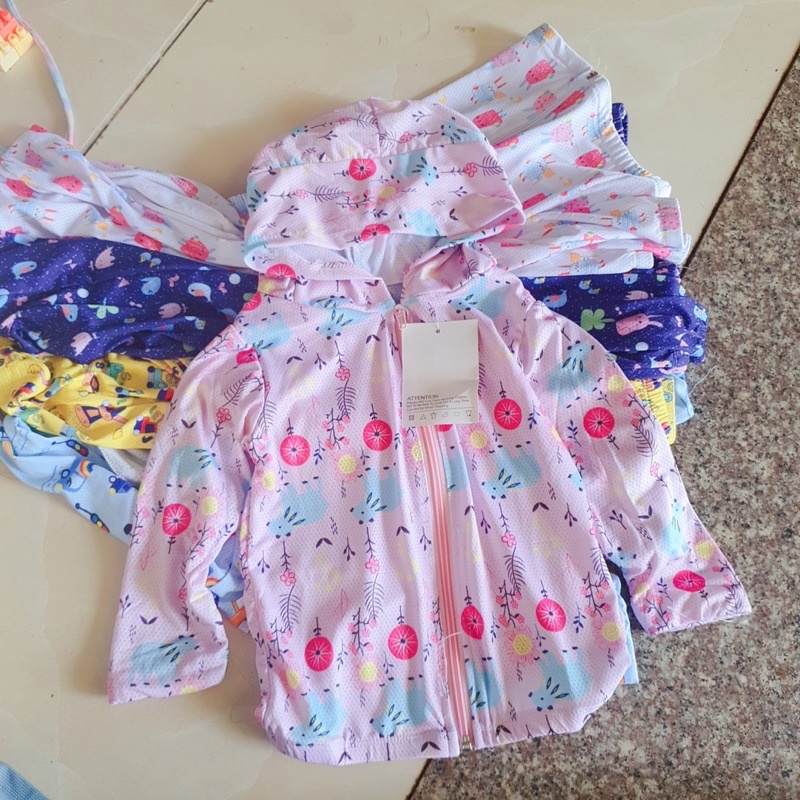 Áo khoát cho bé trai và bé gái 6 -23kg