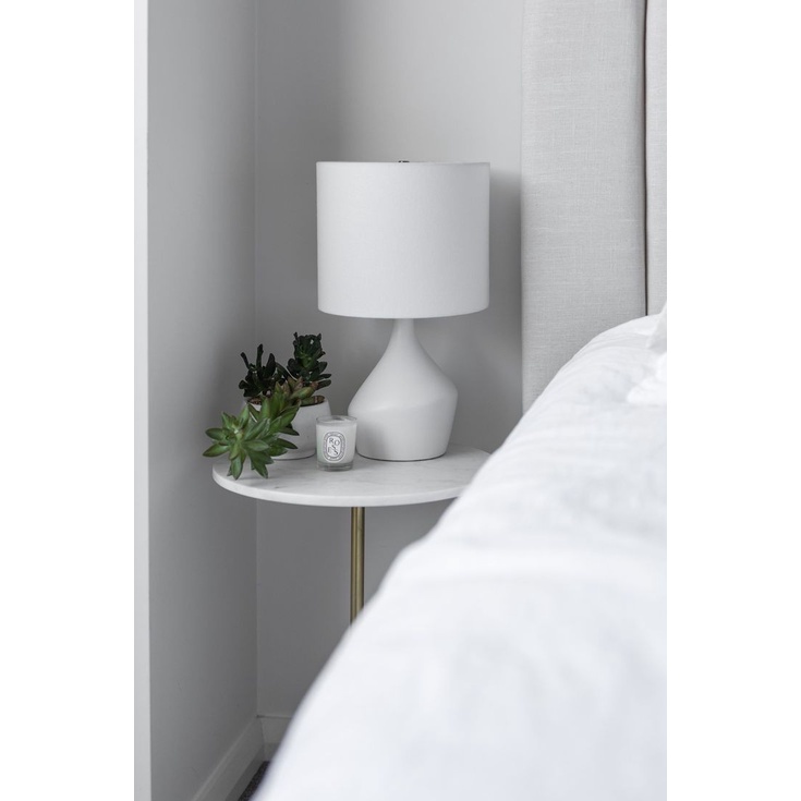 Đèn bàn trang trí thân sứ AC001