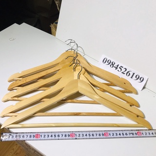 Móc treo quần áo - chất liệu gỗ vai 44cm - loại tam giác vàng có thanh ngang - dùng khách sạn, shop quần áo