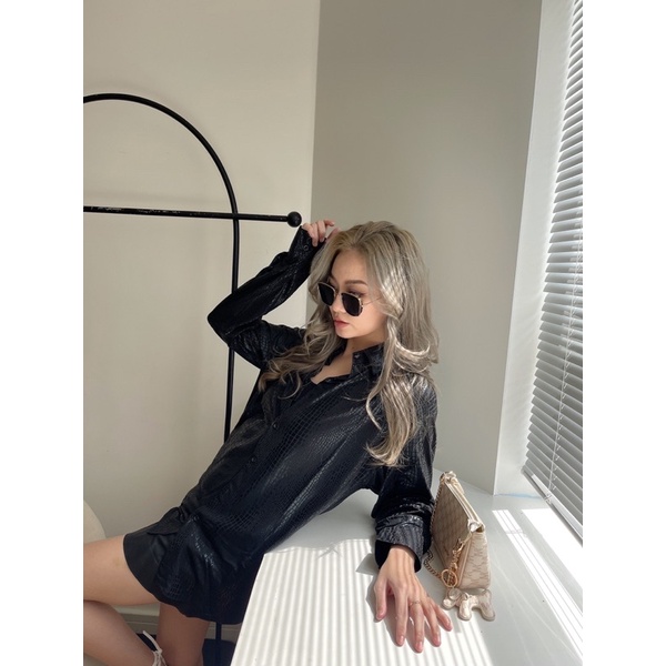 Áo Sơ Mi Form Rộng Giả Da - Amelie SM1