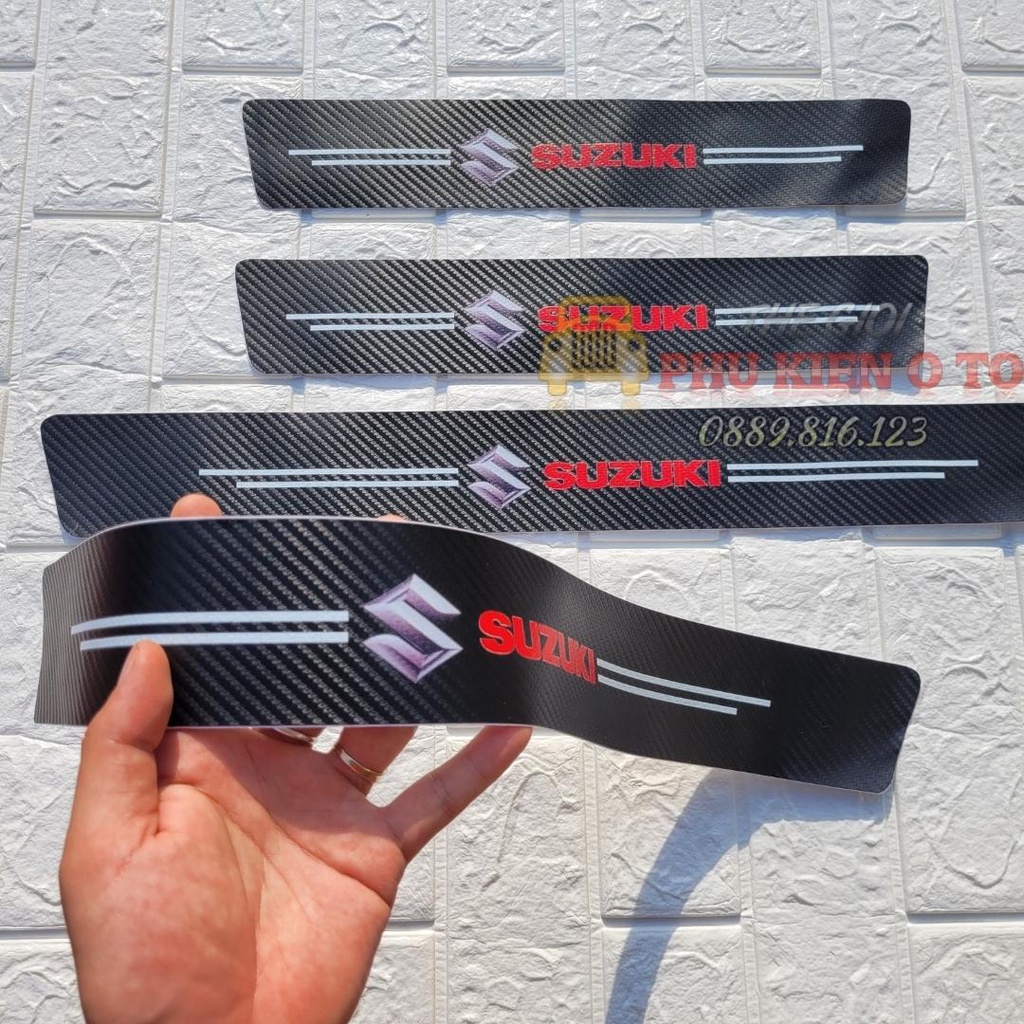 SUZUKI - Bộ Miếng Dán Chống Trầy Xước Có Logo Hãng SUZUKI Bảo Vệ Bậc Cửa Và Dán Cốp Xe Hơi, Xe Ô Tô
