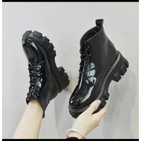 Giày bốt nữ ulzzang cao cổ khóa cạnh chất liệu da cao cấp phong cách hàn quốc trẻ trung