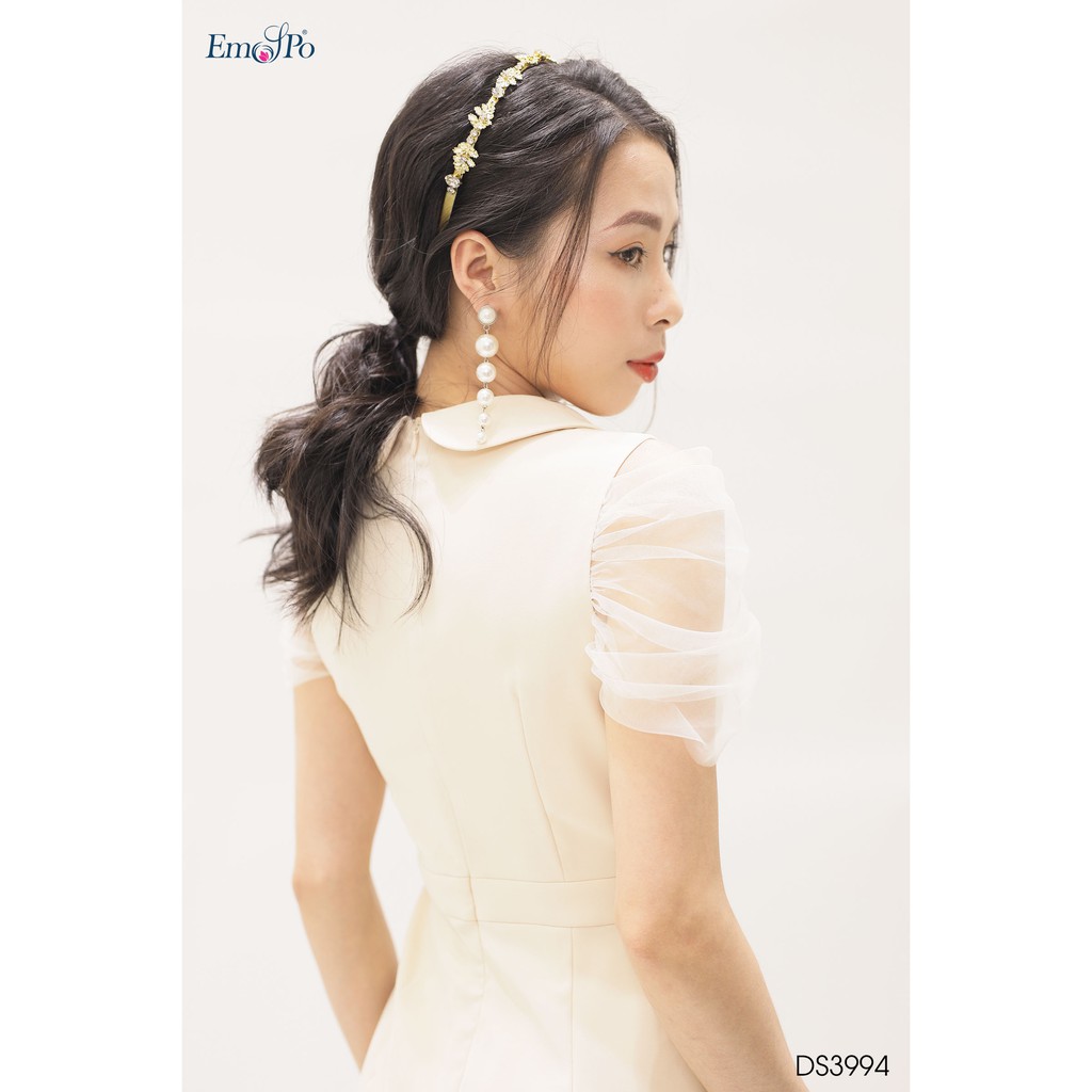 Đầm ôm cổ sen, tay và gấu phối voan, nơ cài Emspo DS3994