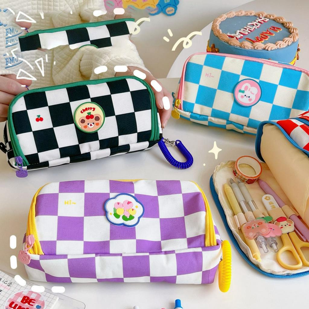 Hộp Bút Họa Tiết Caro Siêu To Hot Trend Siêu Xinh, Bóp Viết Đa Năng Độc Lạ, Túi Đựng Bút QUTI HBV23