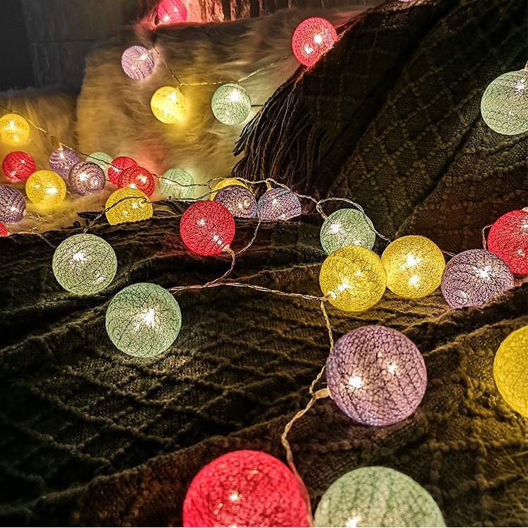 Đèn led trang trí hình cầu mây 3mét 20 bóng to Tùng Anh Decor