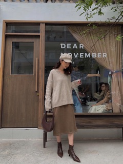 Áo len cổ V