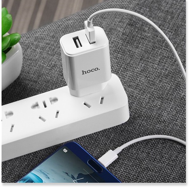 Cốc sạc Hoco C80A 2 cổng ( USB + Type- C ) PD 18W, sạc nhanh 3.1A, Q.C 3.0 ( EU ) - MrPhukien