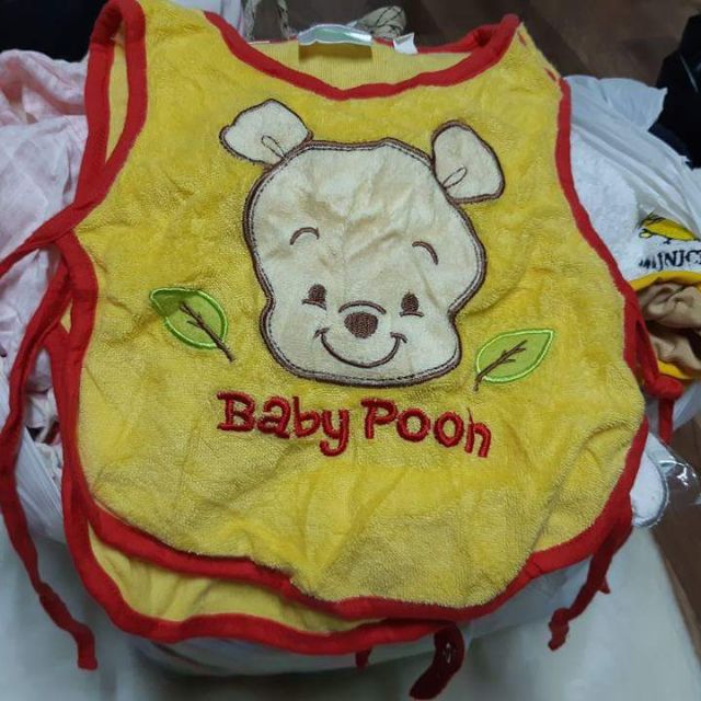 Yếm ăn cho bé Tran Thao