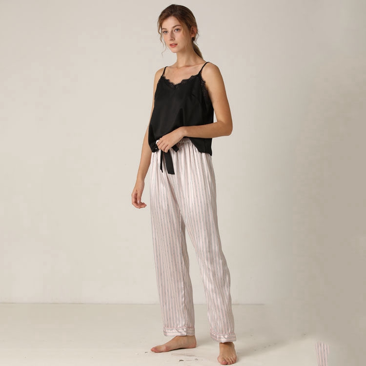 Đồ Ngủ Dáng Rộng Hoạ Tiết Kẻ Sọc Cho Phái Nữ