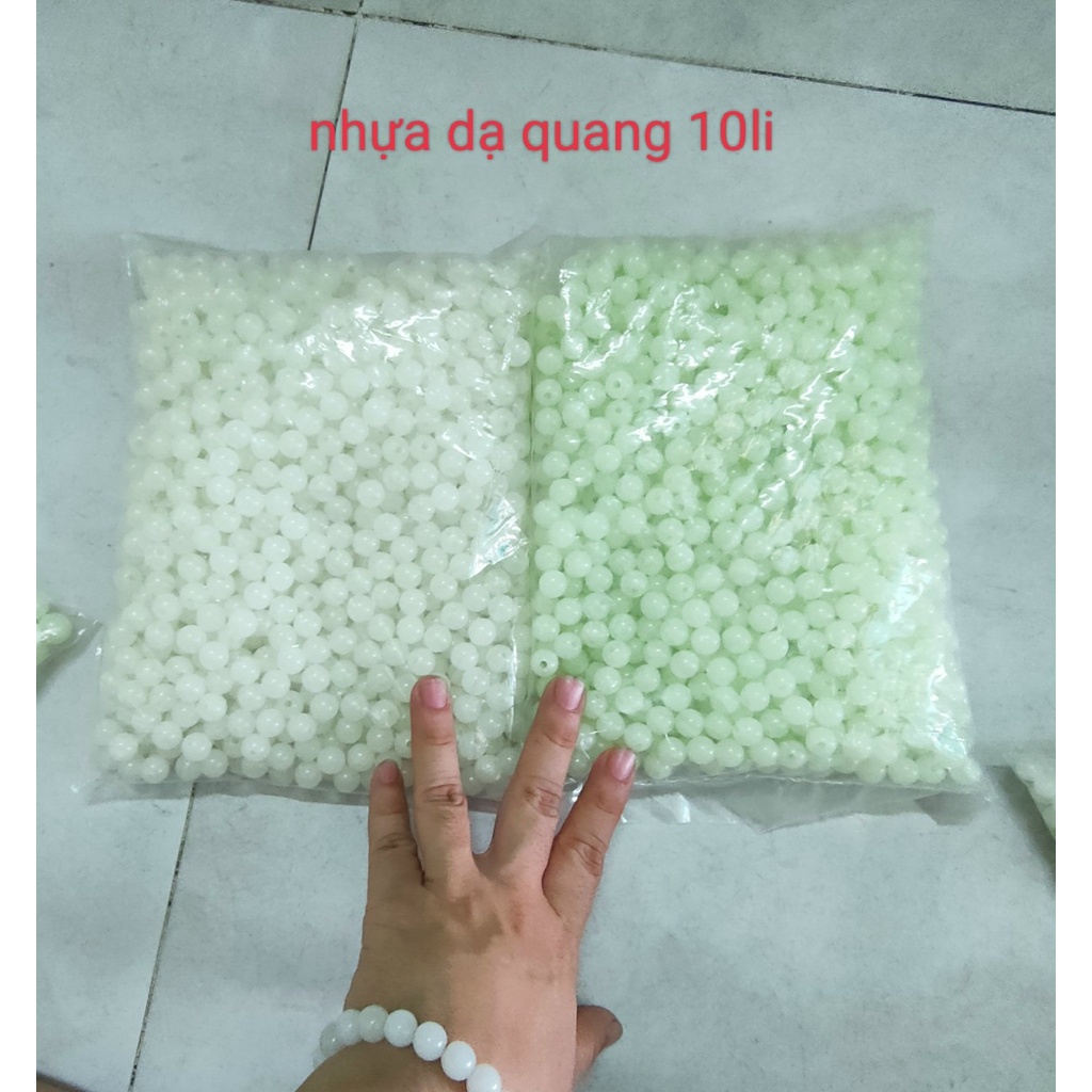 25gam hạt nhựa tròn dạ quang phát sáng trong đêm nhiều size 6,8,10,12mm hai tone màu trắng và xanh