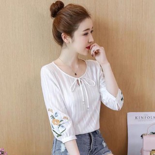 Áo sơ mi tay lỡ thêu hoa