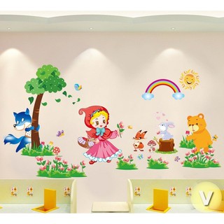 Decal dán tường Cô bé quàng khăn đỏ