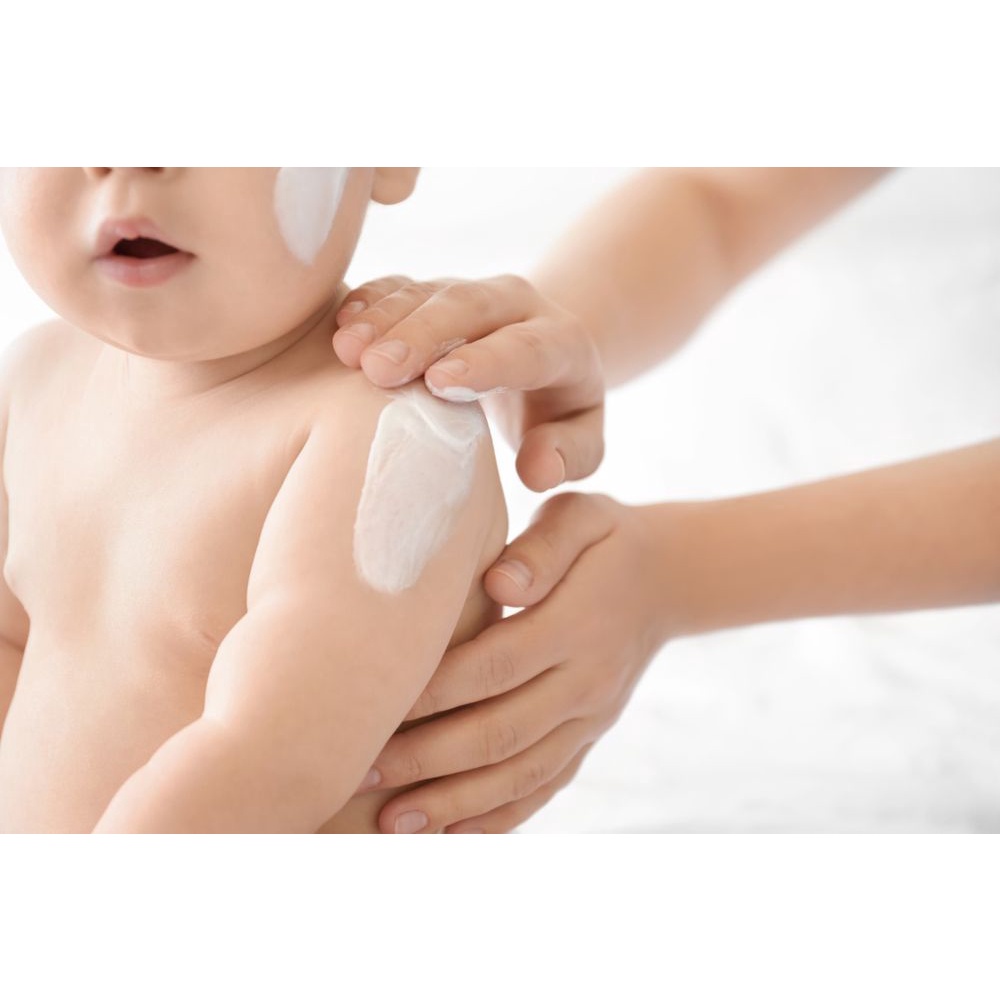 Kem dưỡng da cho bé CHARM BABY Baby Cream 100g