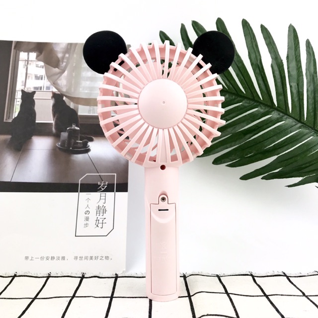 Quạt Mini Cầm Tay Funny F-666 Nhiều Màu Hình Gấu Trúc, Quạt Sạc Tích Điện , Chế Độ Mát Cực Mạnh, Có Đèn Bắt Mắt | BigBuy360 - bigbuy360.vn