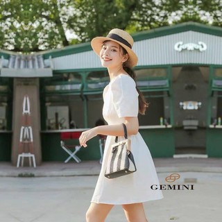 Váy nhúm eo cổ vuông
