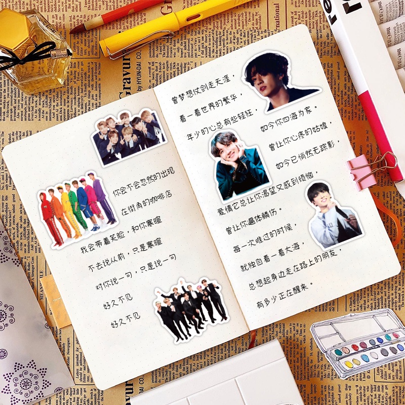 Set 50 Miếng Dán BTS Chống Nước Trang Trí Chai Nước / Laptop / Tạp Chí Ốp