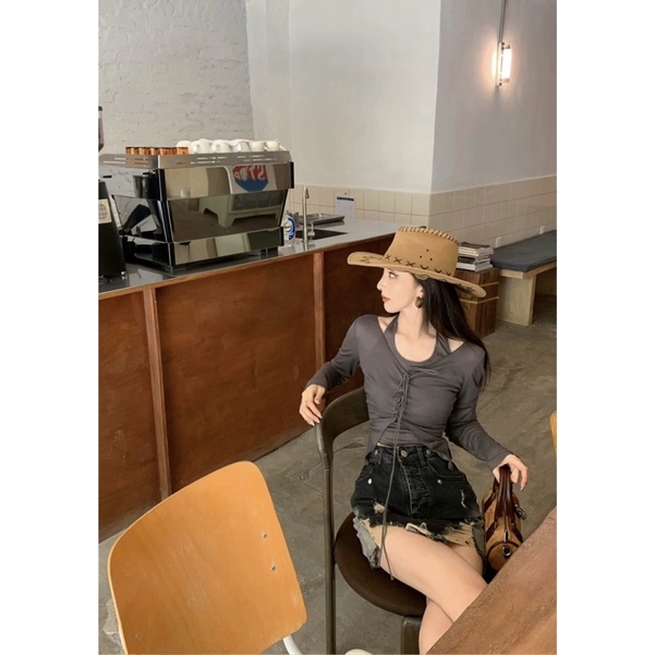 Chân váy jean lưng cao phối rách phá cách tôn dáng thời trang nữ