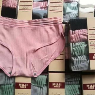 Hộp 4 chiếc quần lót gân muji loại đẹp