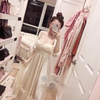 Váy lụa cao cấp cúp ngực